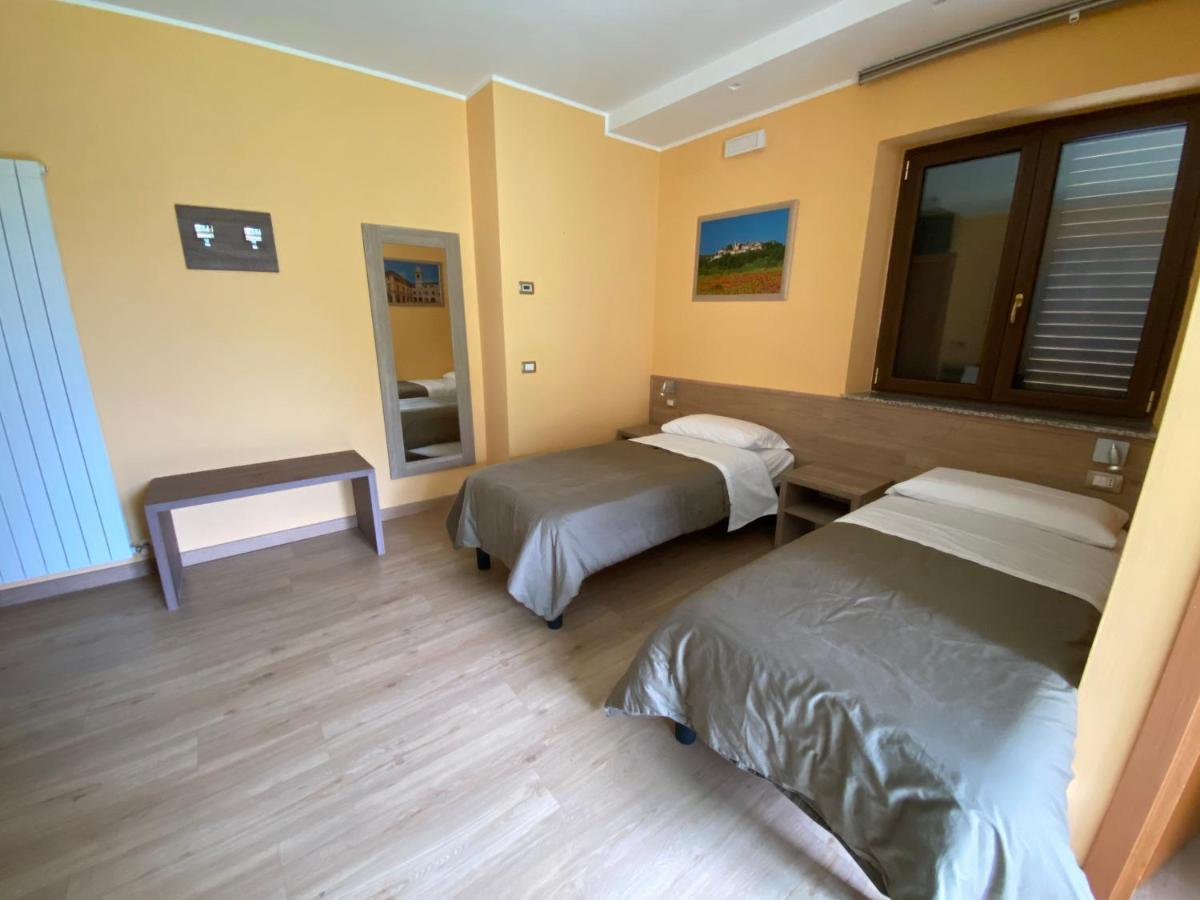 Il Villino Agriturismo B&B Belforte del Chienti Exterior photo