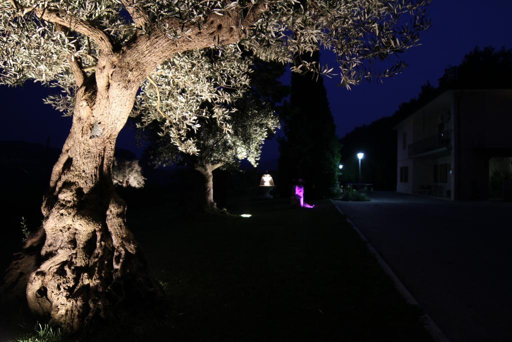 Il Villino Agriturismo B&B Belforte del Chienti Exterior photo
