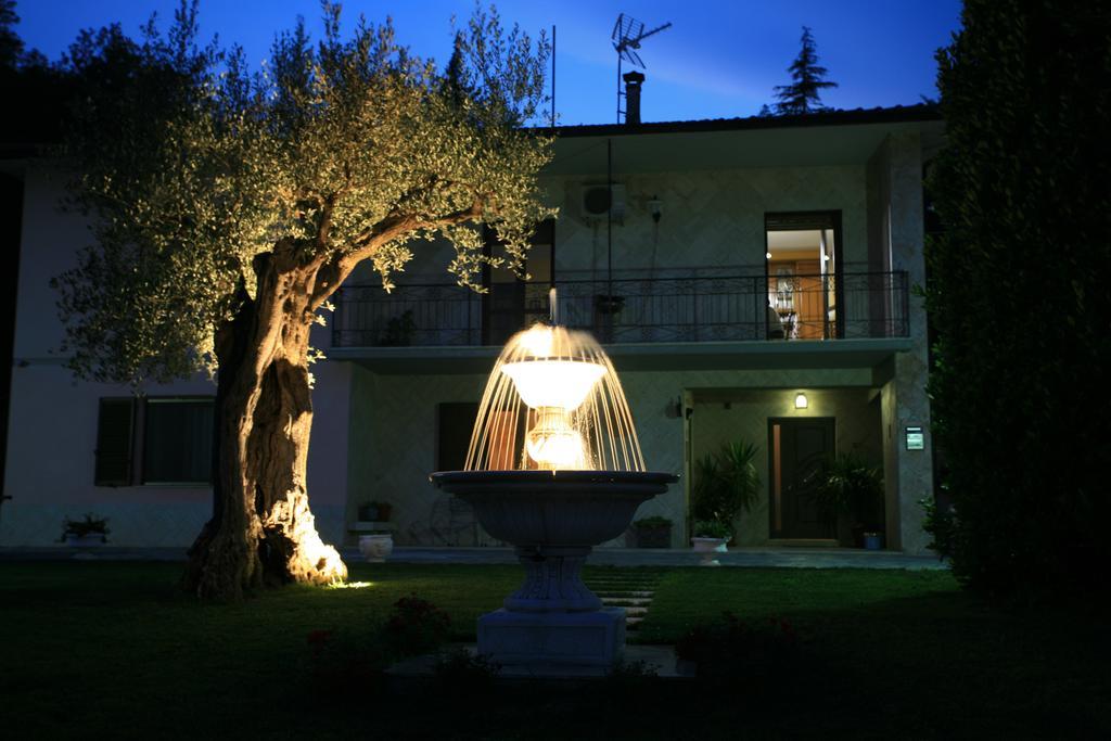 Il Villino Agriturismo B&B Belforte del Chienti Exterior photo
