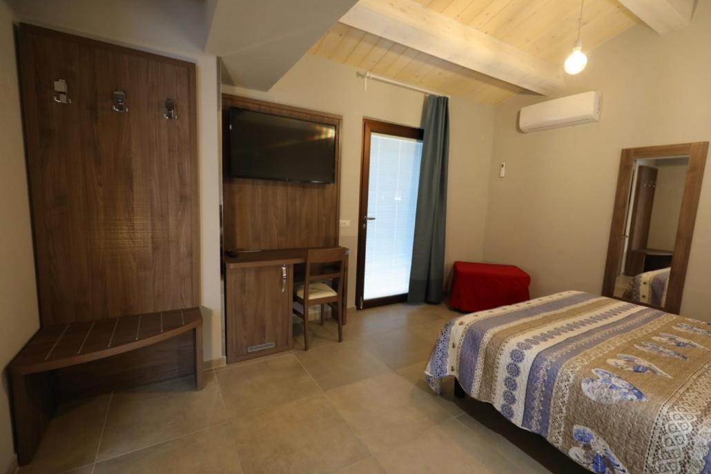 Il Villino Agriturismo B&B Belforte del Chienti Exterior photo