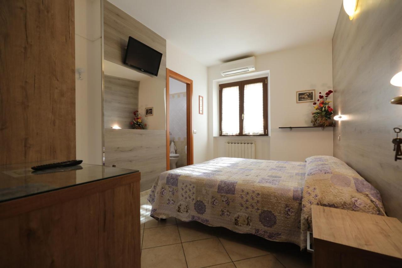 Il Villino Agriturismo B&B Belforte del Chienti Exterior photo